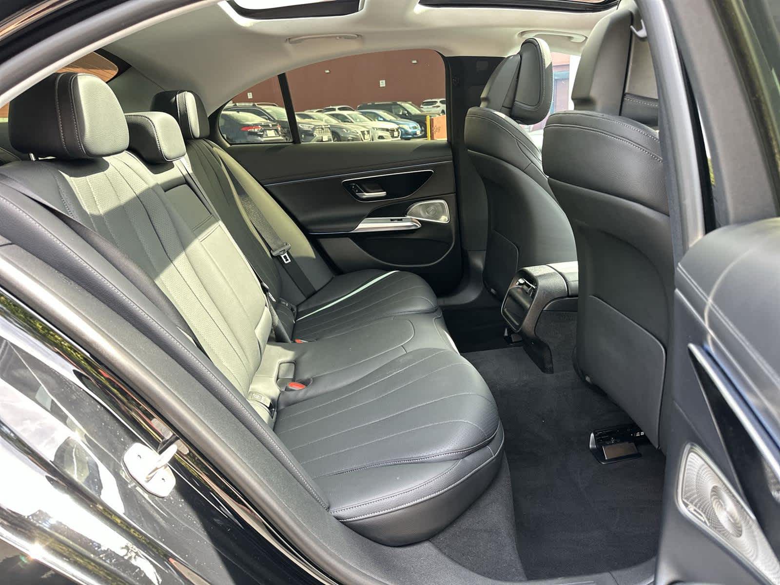 Thumbnail: 2024 Mercedes-Benz E-Class - 13