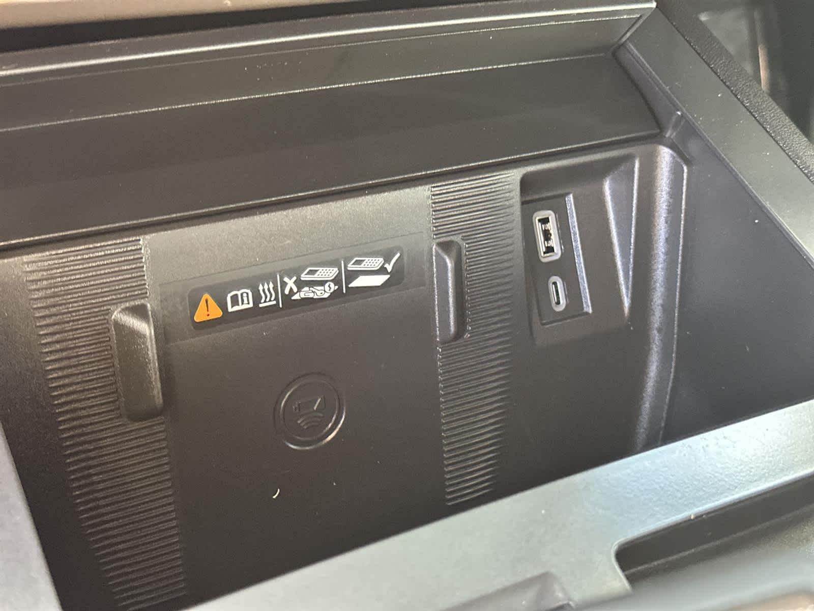 Thumbnail: 2025 GMC Hummer EV - 27