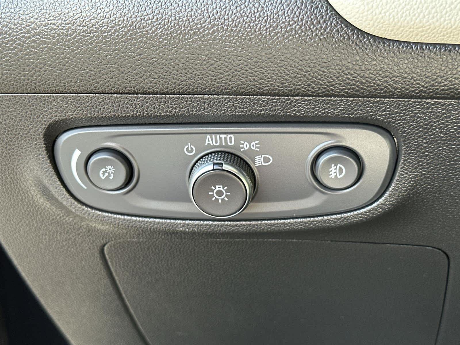 Thumbnail: 2020 Buick Encore GX - 31