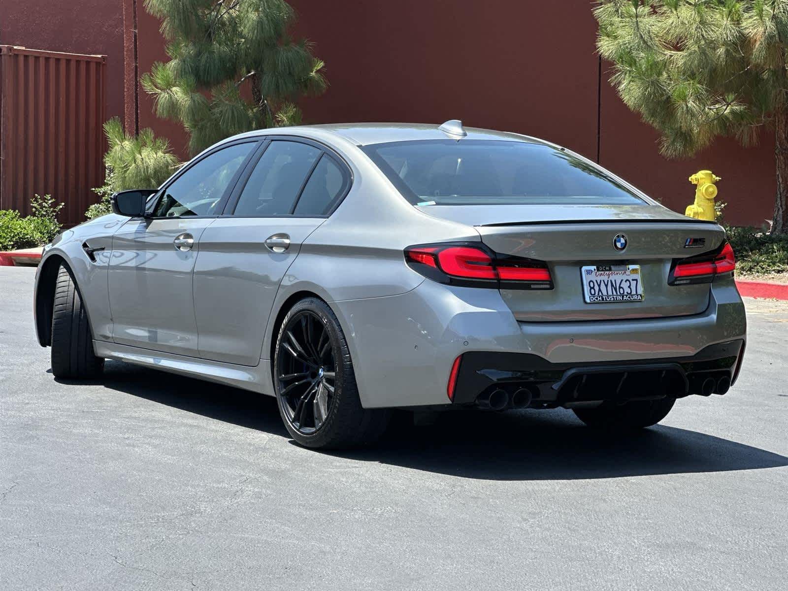 Thumbnail: 2022 BMW M5 - 4