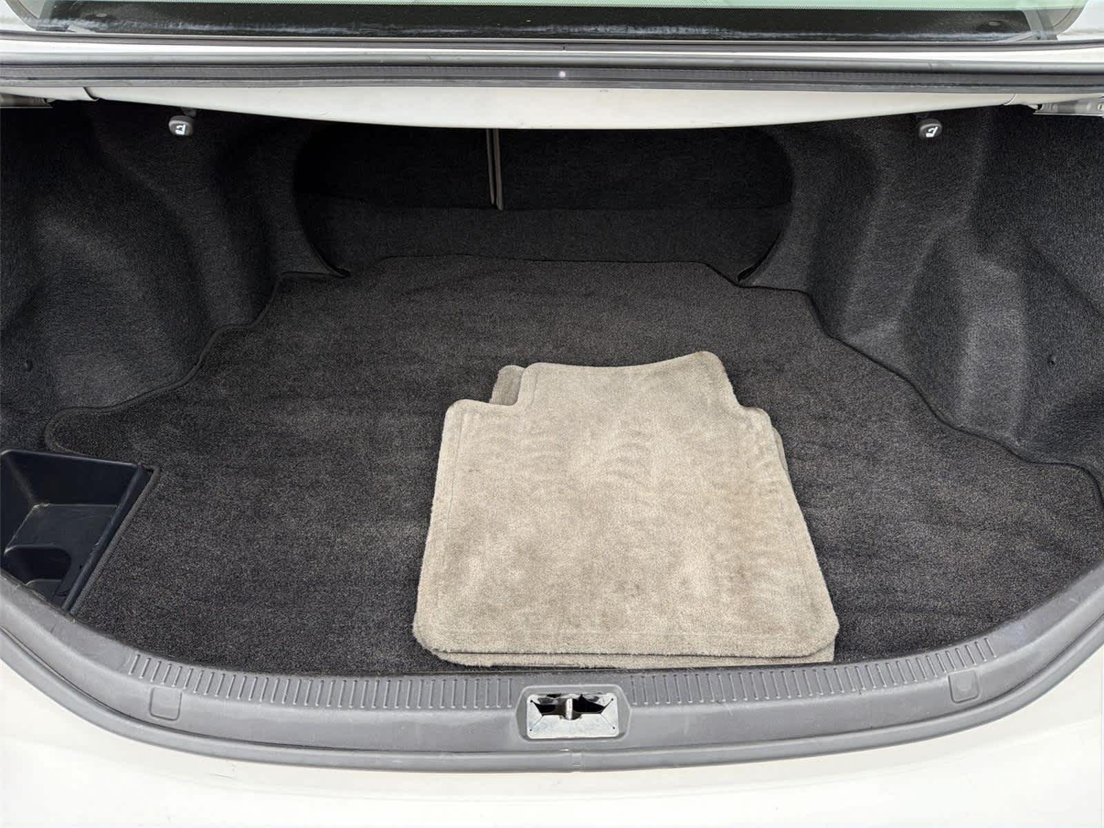 Thumbnail: 2009 Toyota Camry - 20
