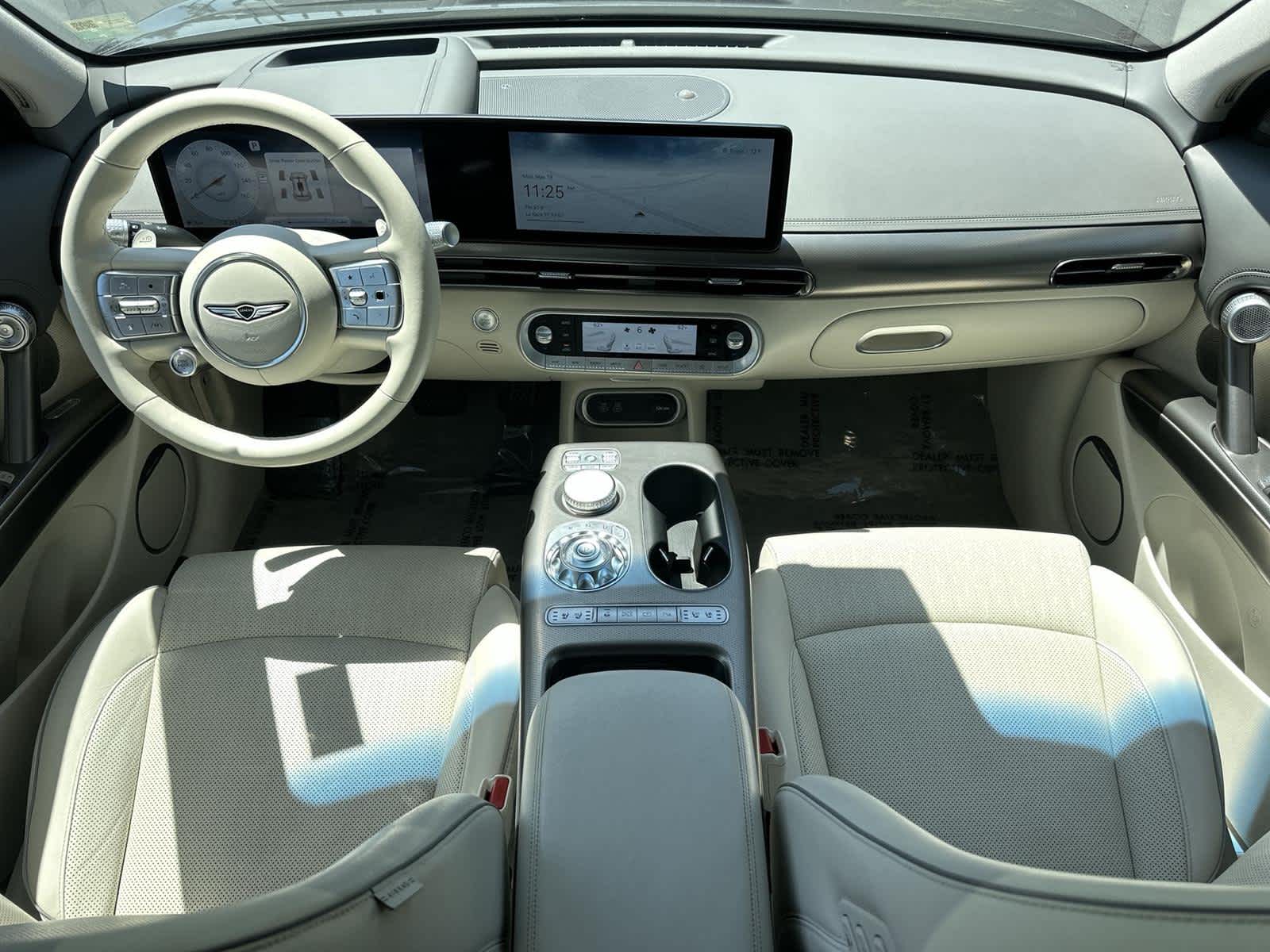 Thumbnail: 2023 Genesis GV60 - 10