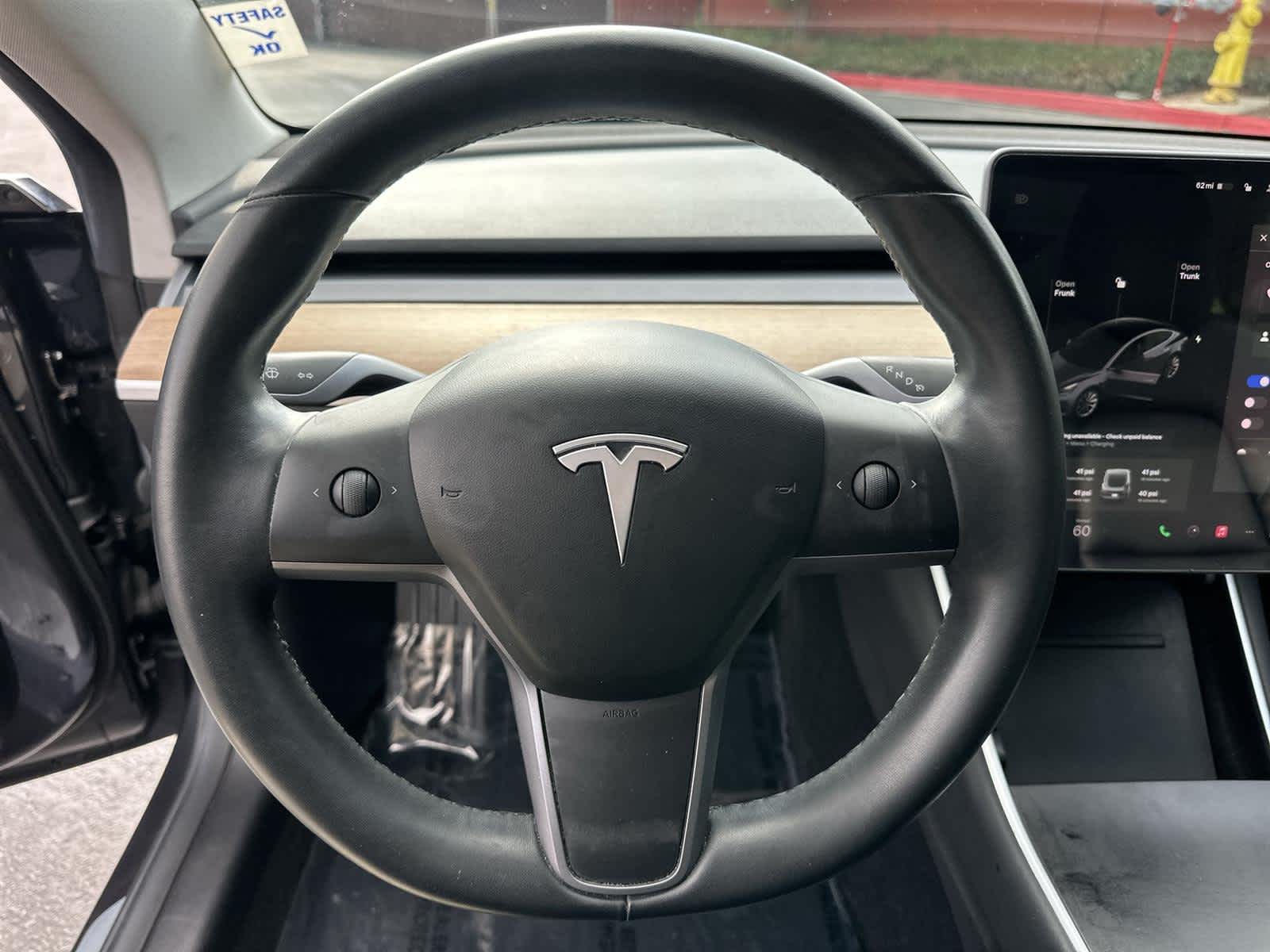 Thumbnail: 2019 Tesla Model 3 - 15
