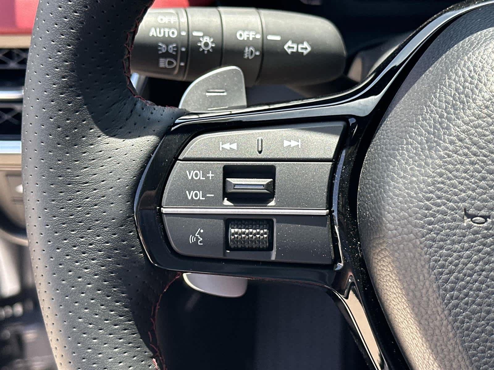 Thumbnail: 2025 Acura ADX - 21