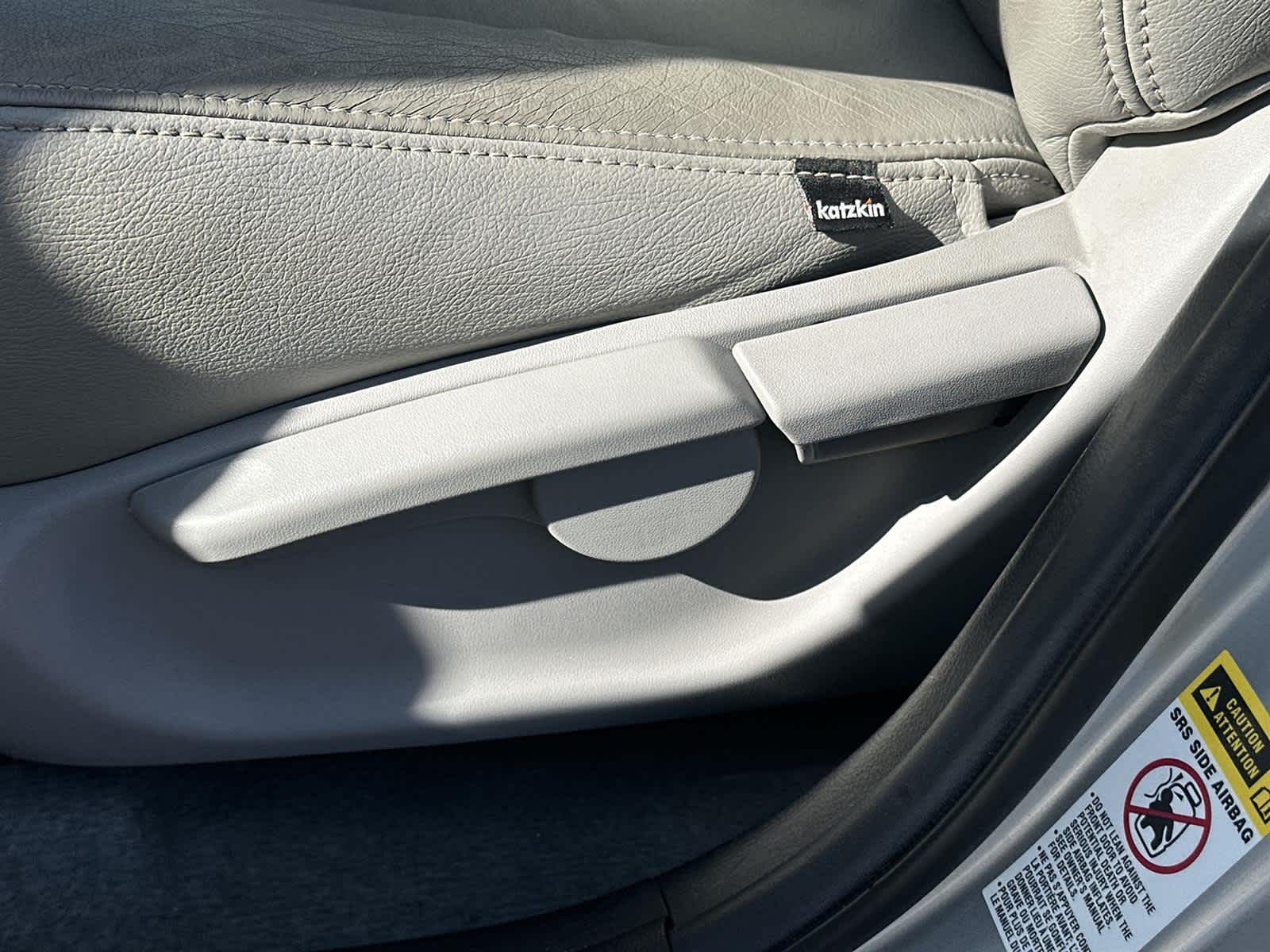 Thumbnail: 2014 Toyota RAV4 - 23