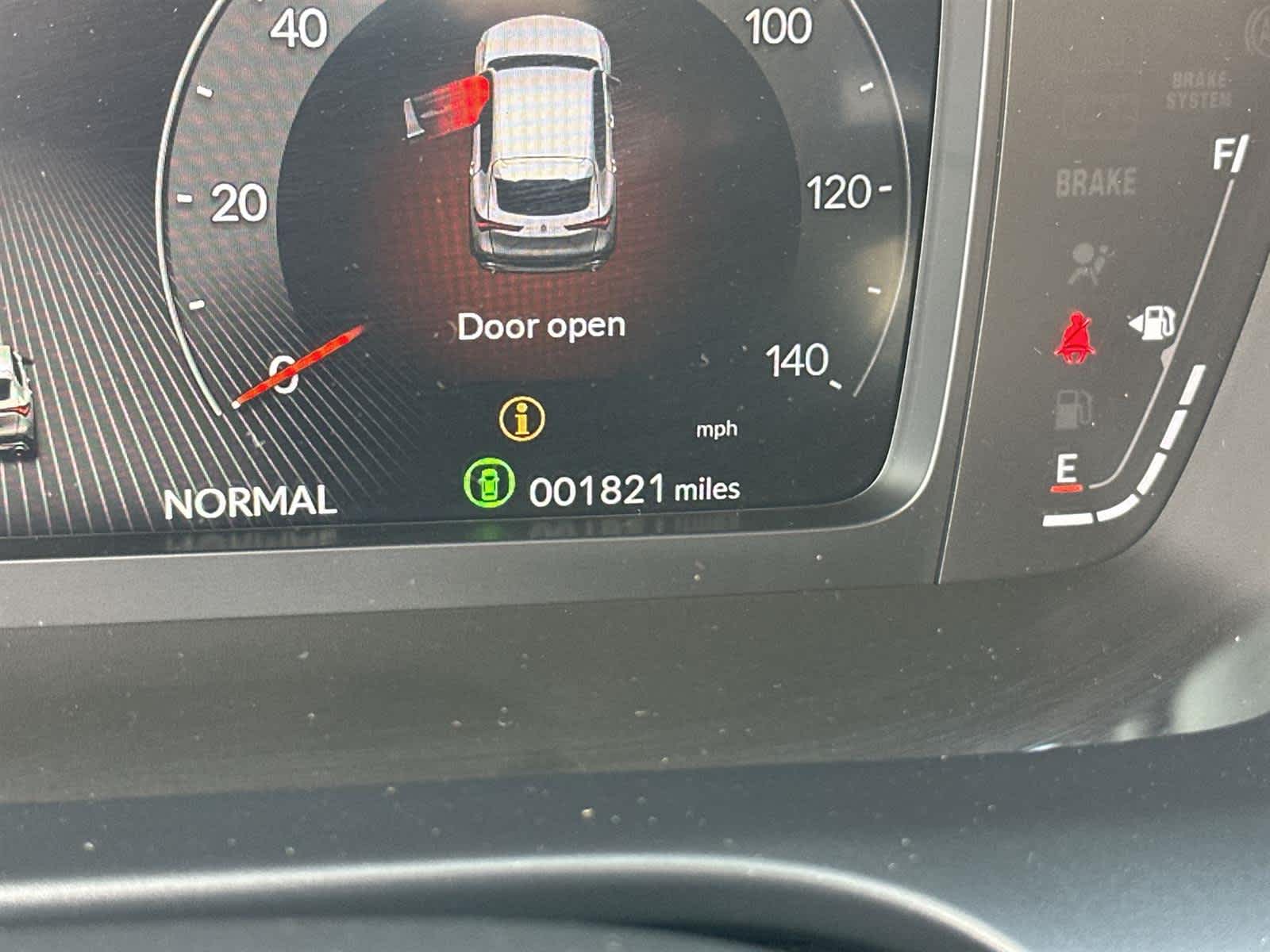 Thumbnail: 2025 Acura ADX - 19