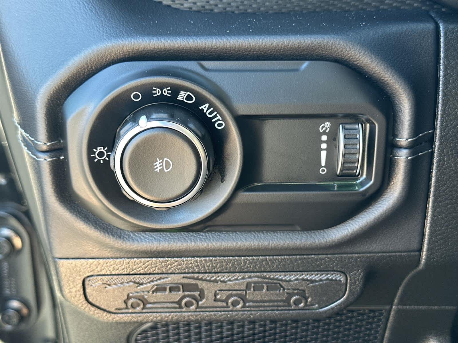 Thumbnail: 2025 Jeep Wrangler - 28