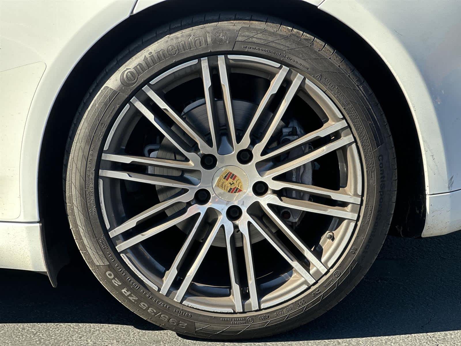 Thumbnail: 2016 Porsche Panamera - 8