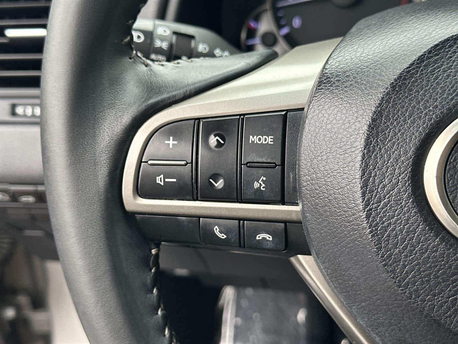 Thumbnail: 2019 Lexus RX - 23