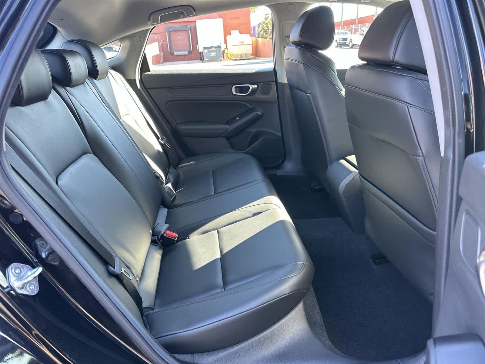 Thumbnail: 2025 Acura Integra - 13