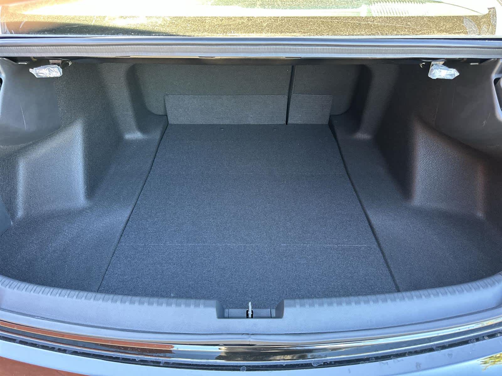 Thumbnail: 2025 Acura TLX - 20