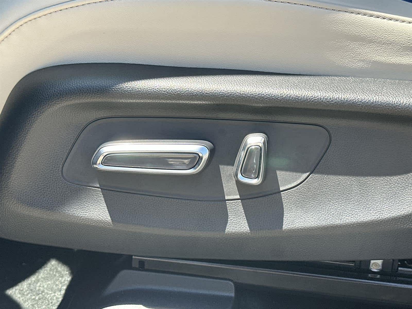 Thumbnail: 2025 Acura ADX - 20