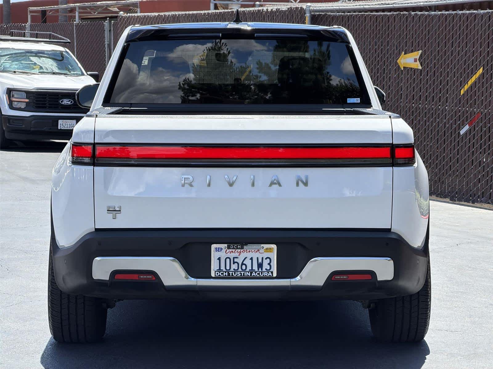 Thumbnail: 2023 Rivian R1T - 6