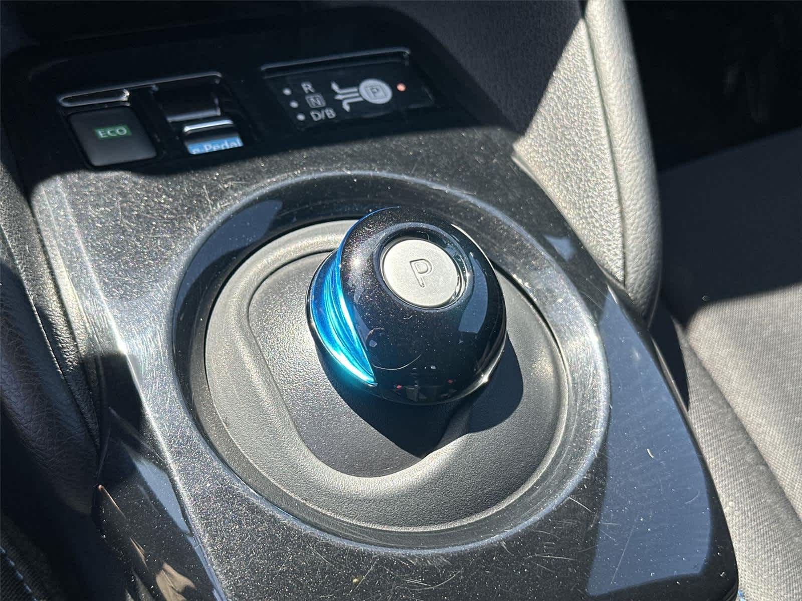 Thumbnail: 2022 Nissan Leaf - 19