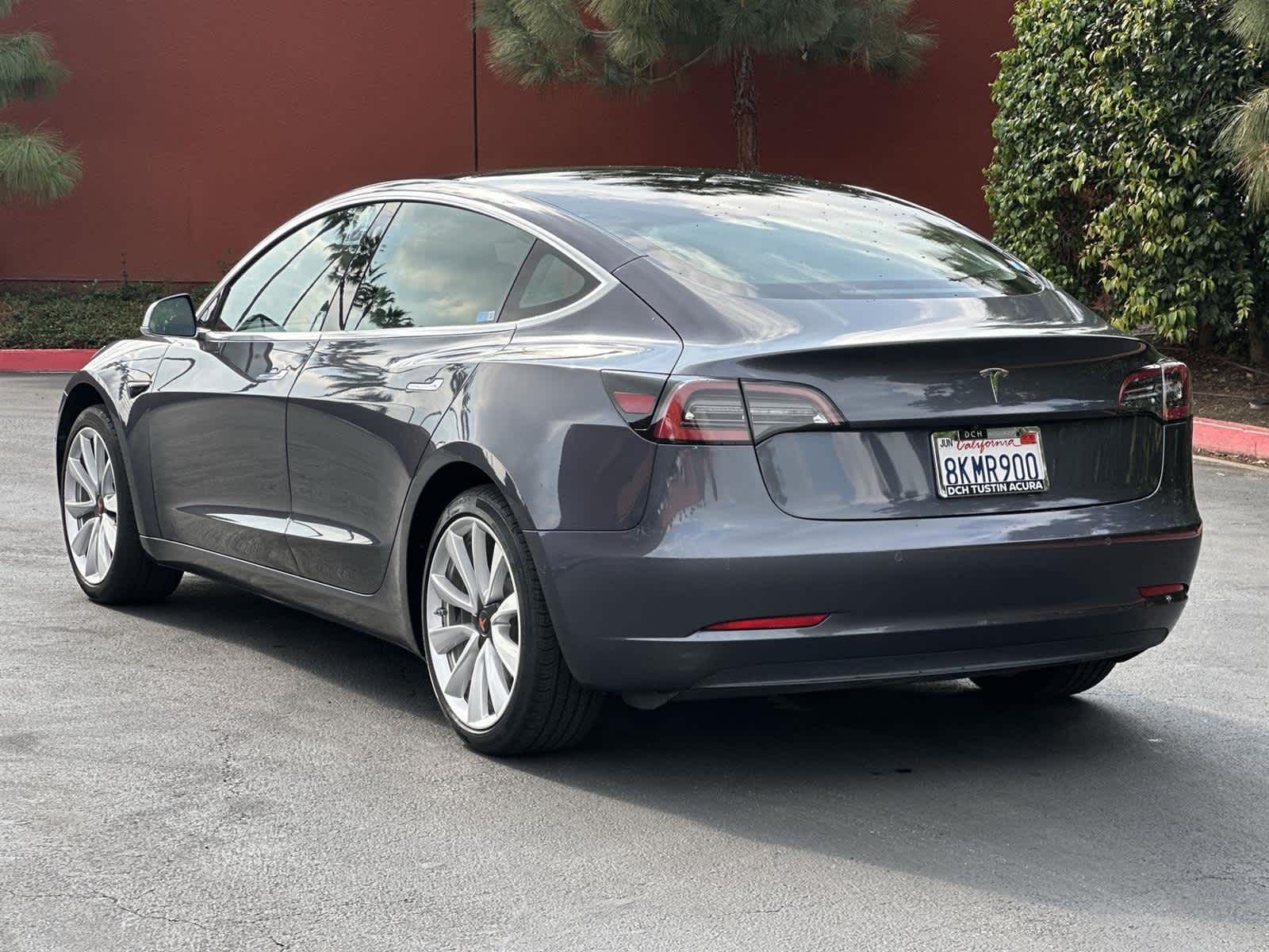 Thumbnail: 2019 Tesla Model 3 - 4