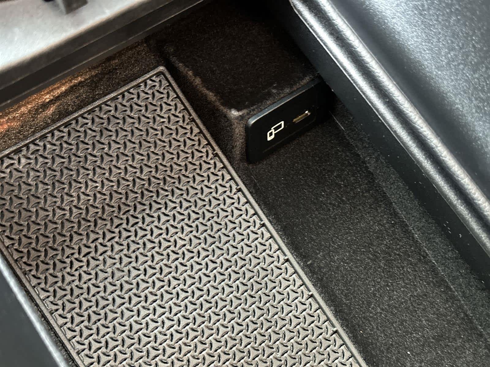 Thumbnail: 2022 Mercedes-Benz AMG GT - 31