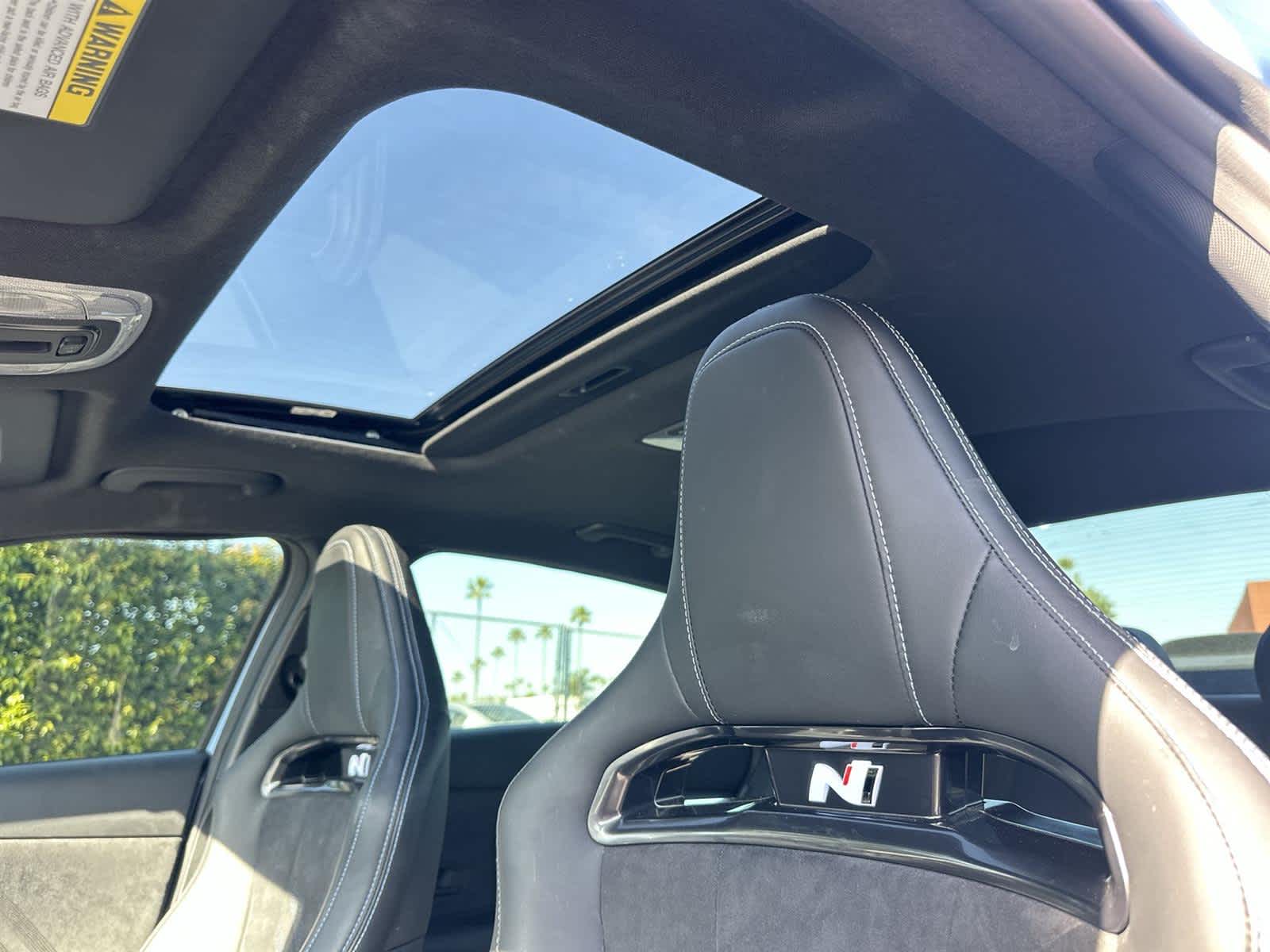 Thumbnail: 2025 Hyundai Elantra - 32