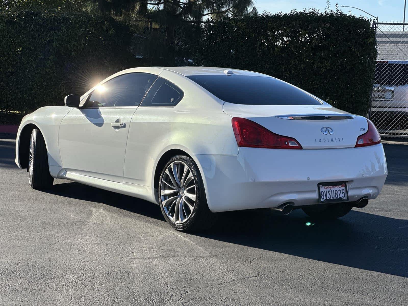 Thumbnail: 2011 INFINITI G37 - 4