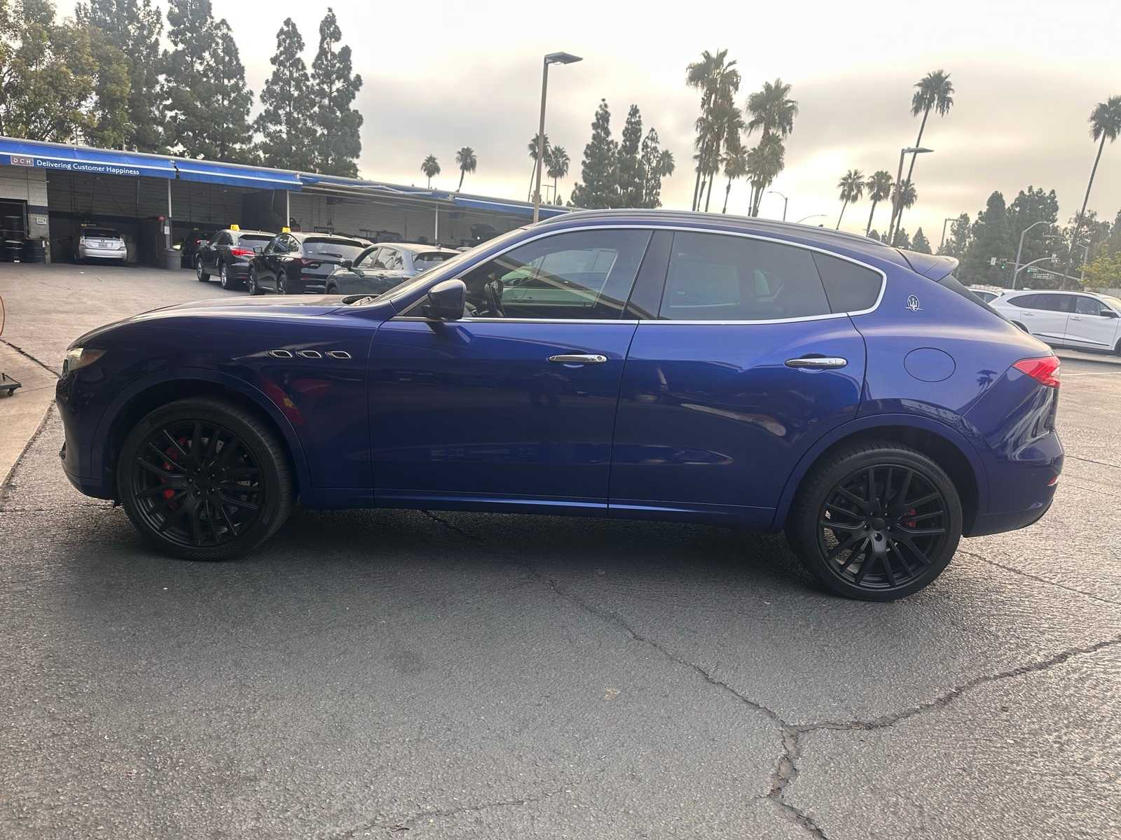 Thumbnail: 2017 Maserati Levante - 2