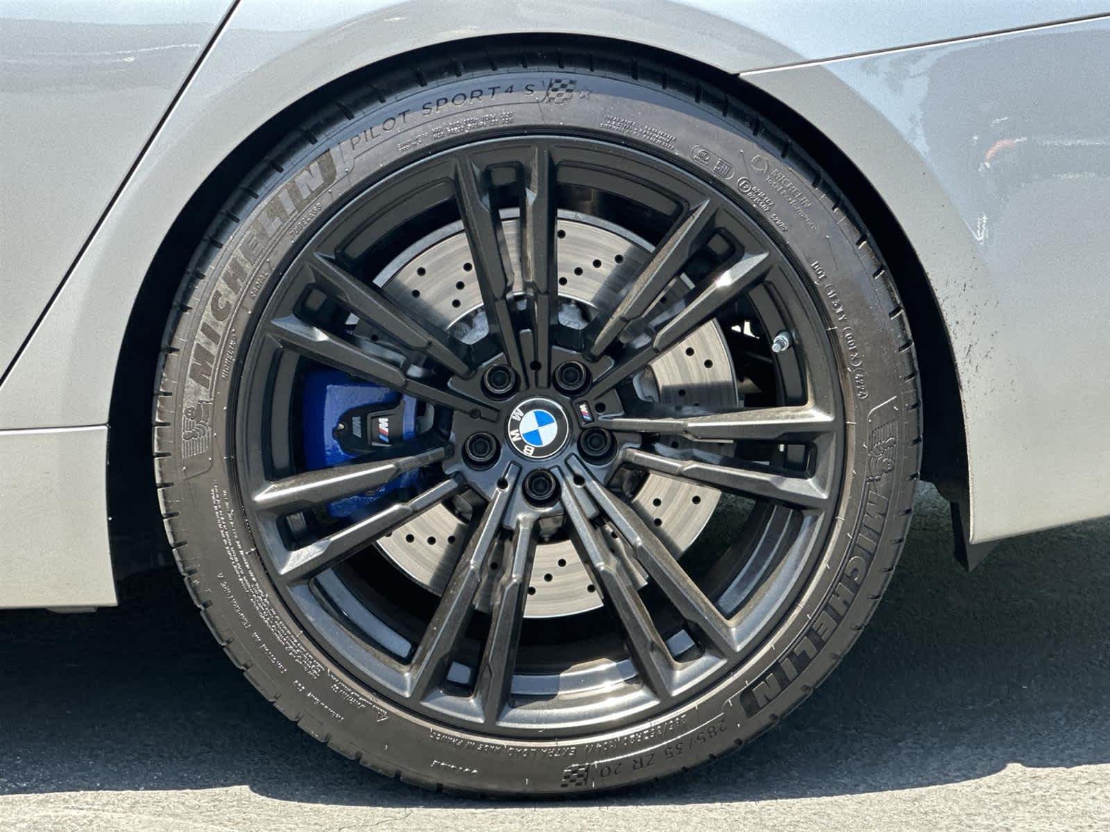 Thumbnail: 2022 BMW M5 - 8