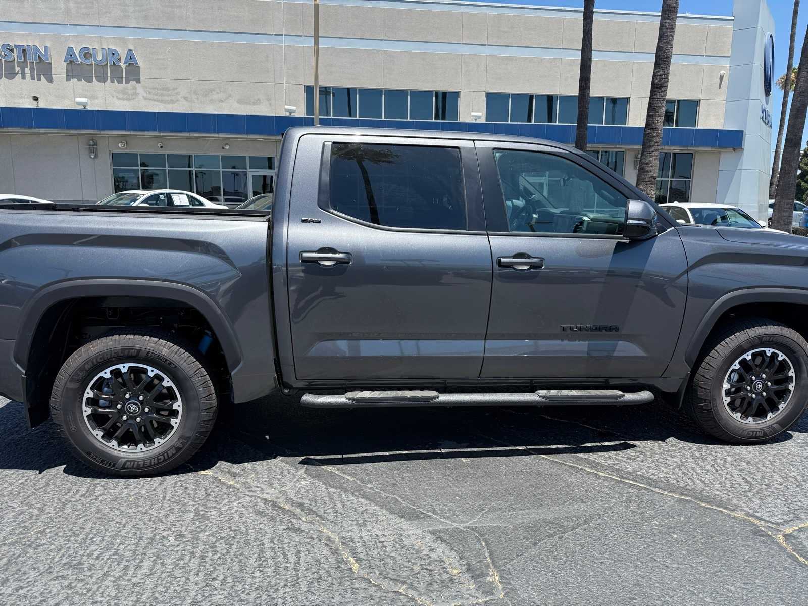 Thumbnail: 2025 Toyota Tundra - 6