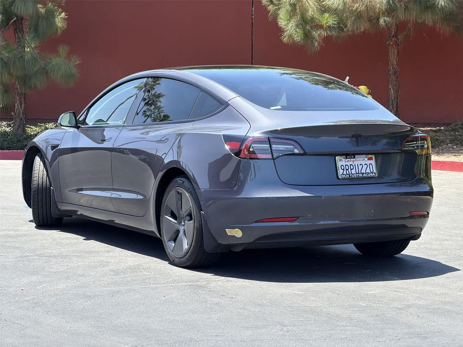 Thumbnail: 2022 Tesla Model 3 - 5