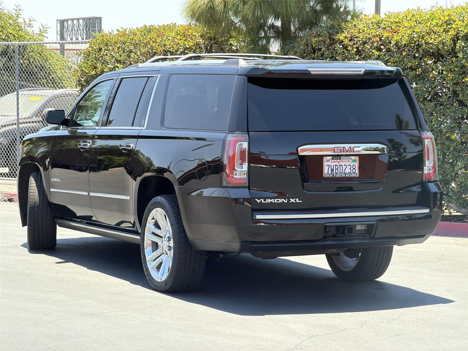 Thumbnail: 2016 GMC Yukon XL - 5