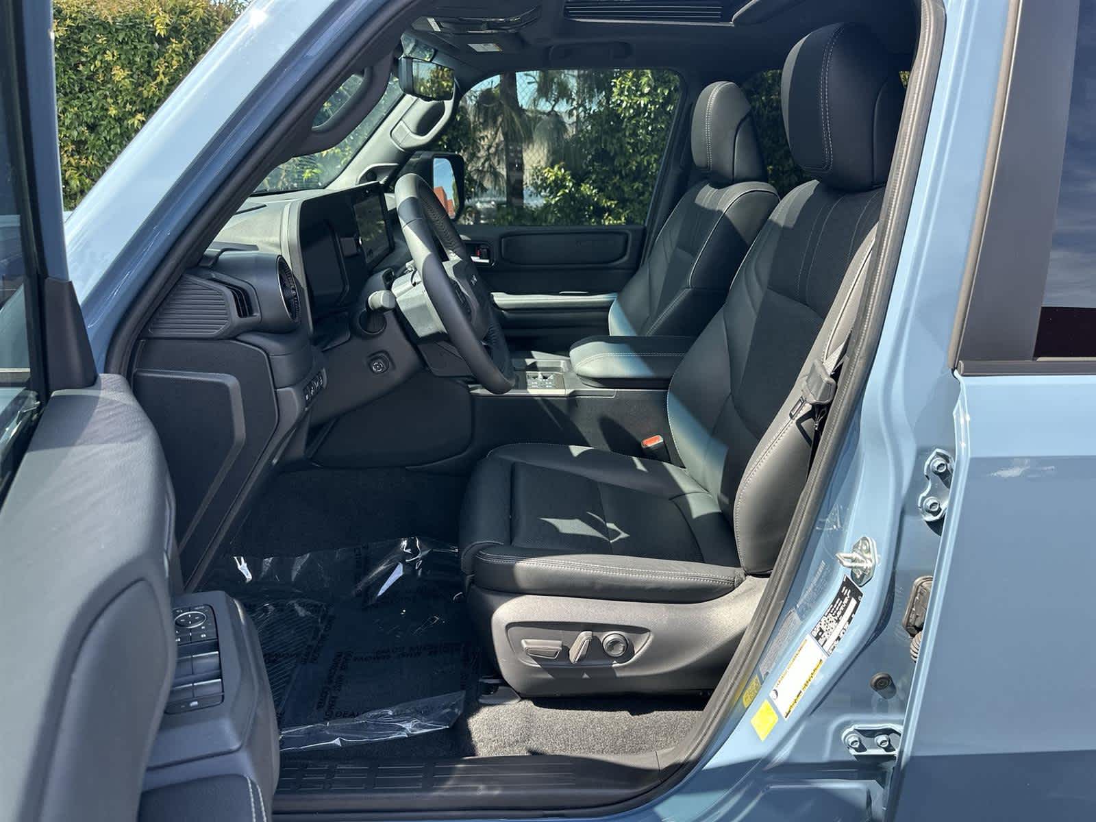 Thumbnail: 2024 Toyota Land Cruiser - 11