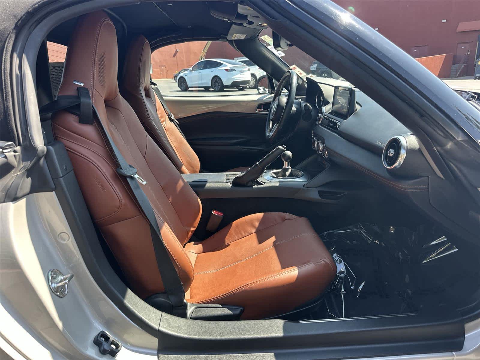 Thumbnail: 2023 Mazda MX-5 Miata - 13