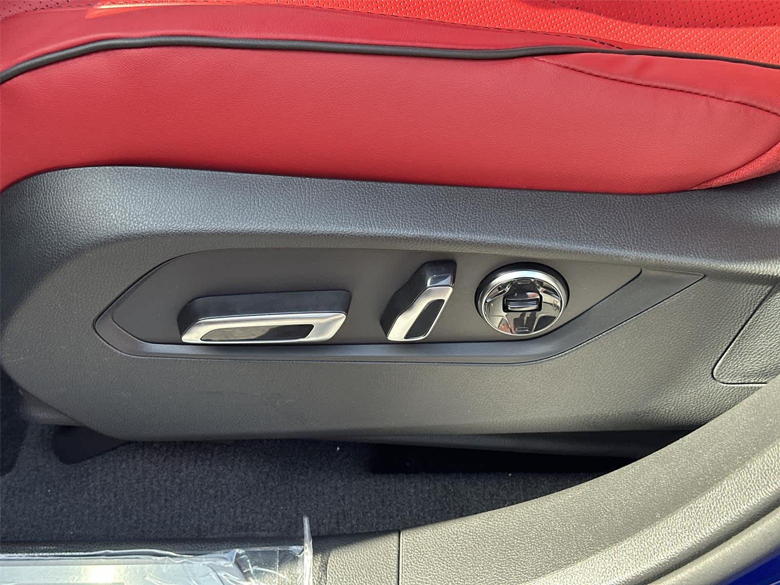 Thumbnail: 2026 Acura RDX - 23