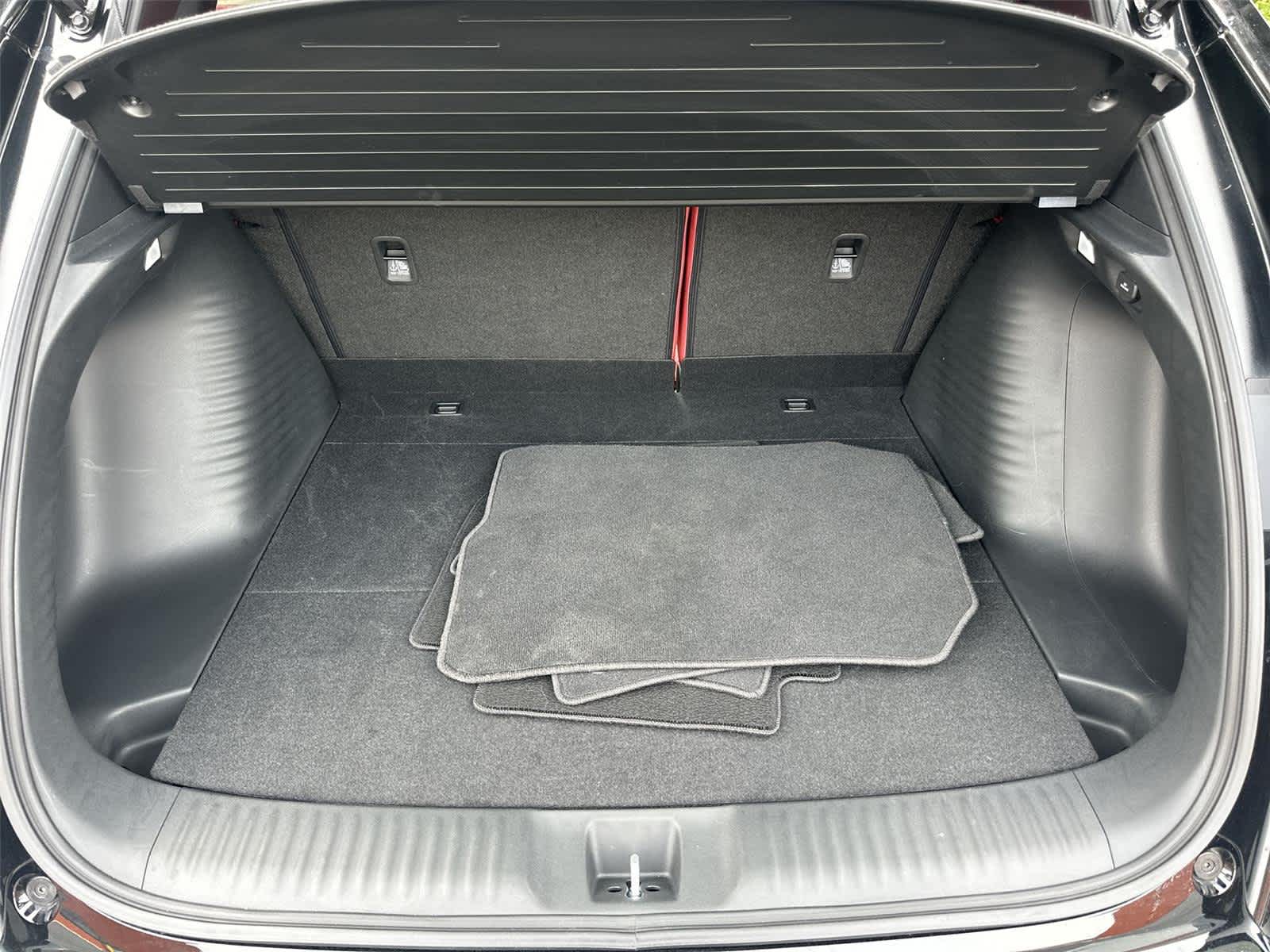 Thumbnail: 2025 Acura ADX - 19