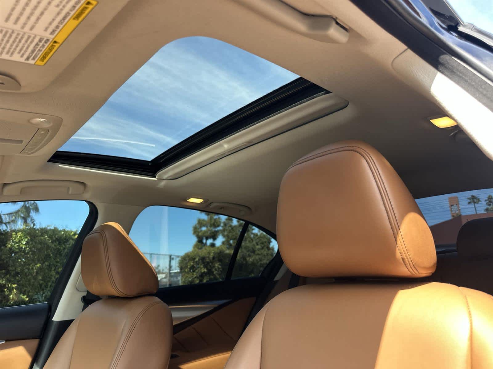 Thumbnail: 2023 INFINITI Q50 - 31