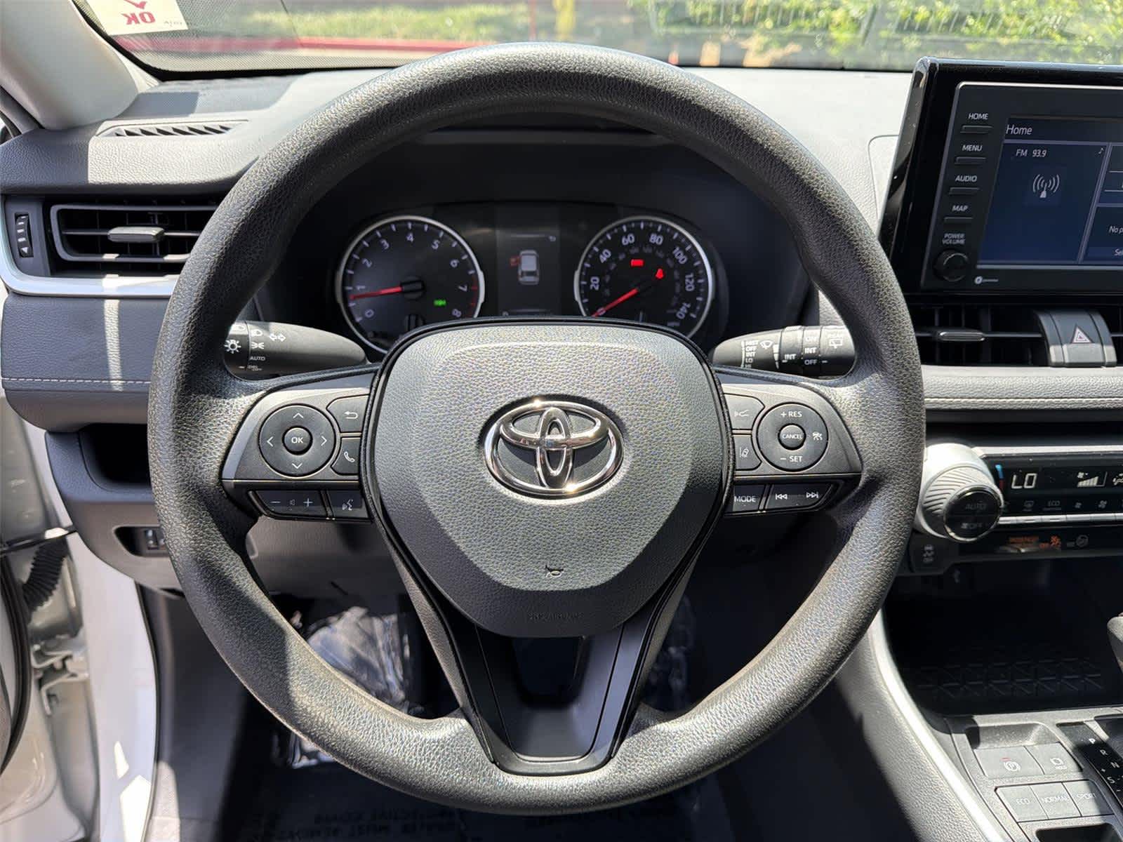 Thumbnail: 2022 Toyota RAV4 - 15