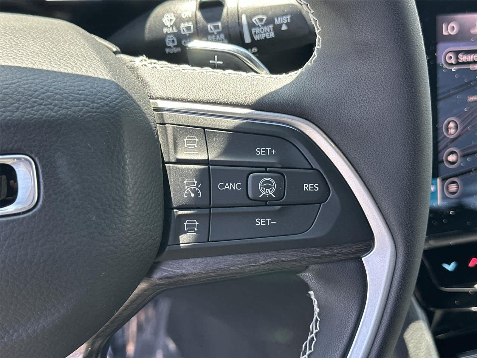 Thumbnail: 2026 Jeep Grand Cherokee - 25