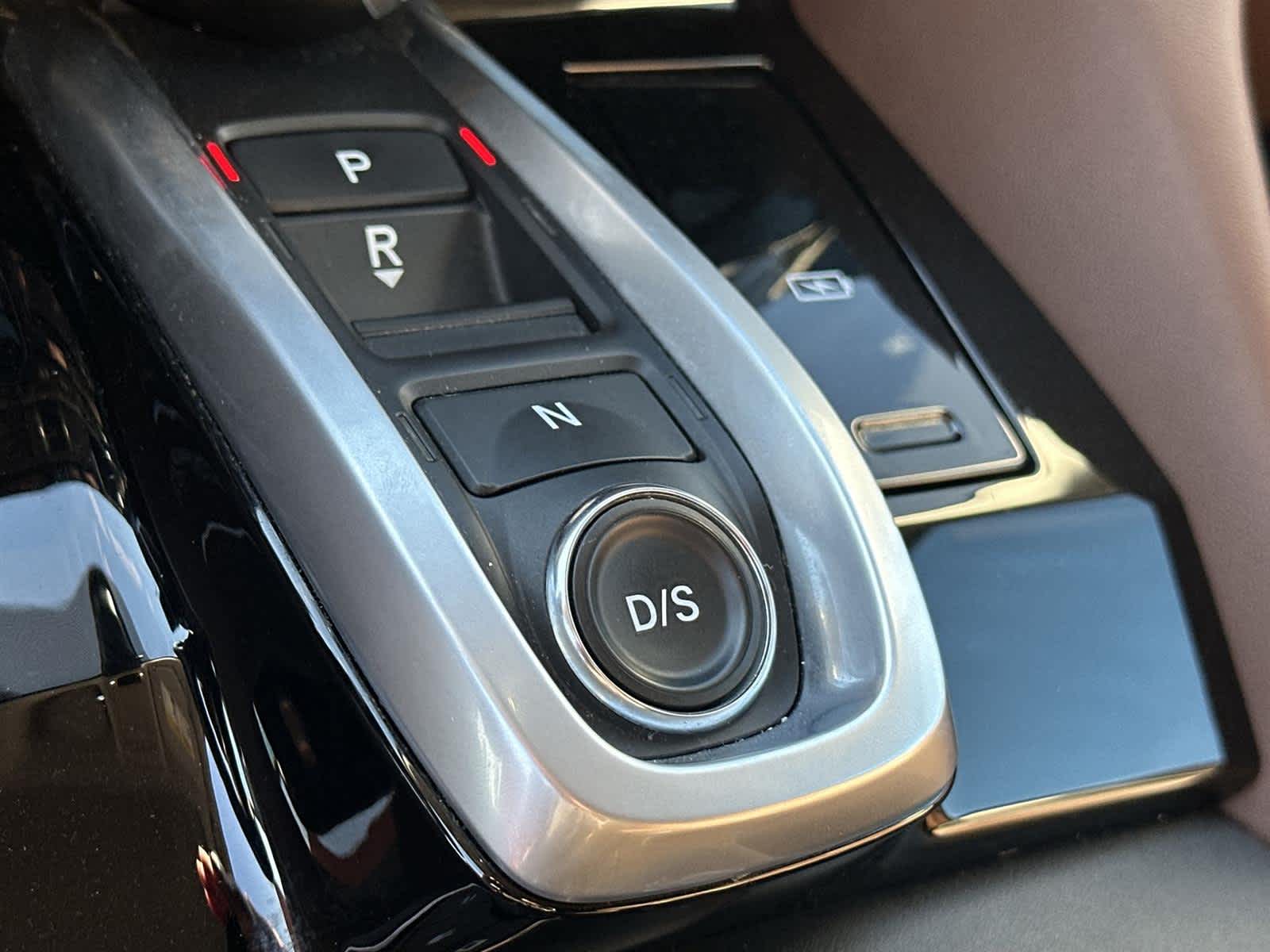 Thumbnail: 2023 Acura MDX - 18