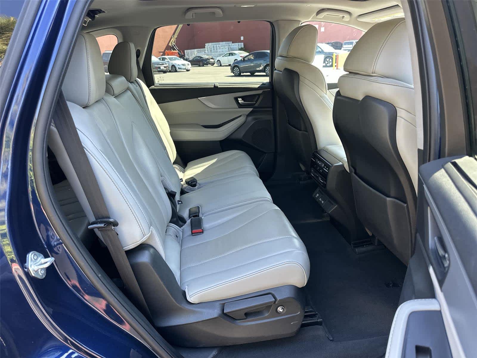 Thumbnail: 2023 Acura MDX - 13