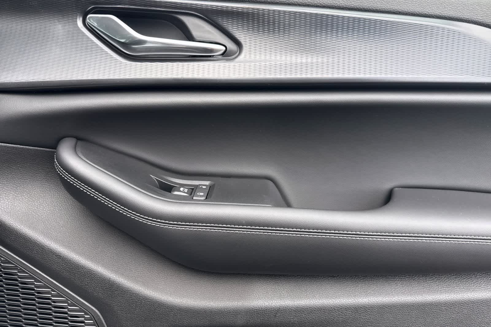 Thumbnail: 2025 Jeep Grand Cherokee - 20