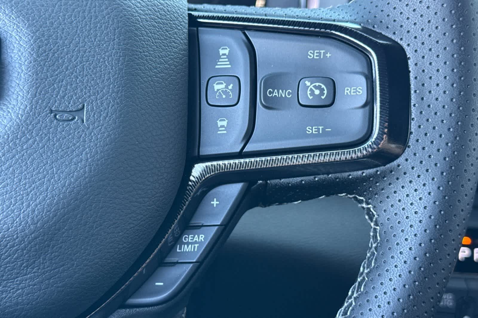 Thumbnail: 2026 RAM 1500 - 27