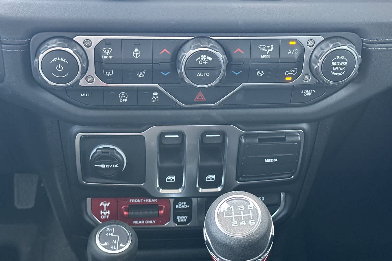 Thumbnail: 2026 Jeep Wrangler - 22