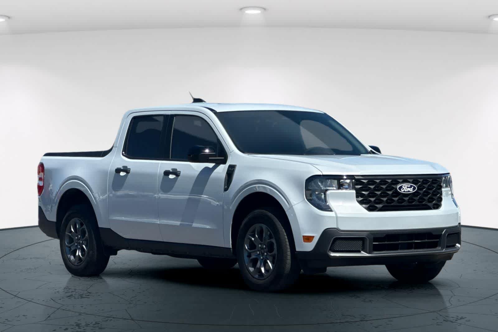 Thumbnail: 2025 Ford Maverick - 5