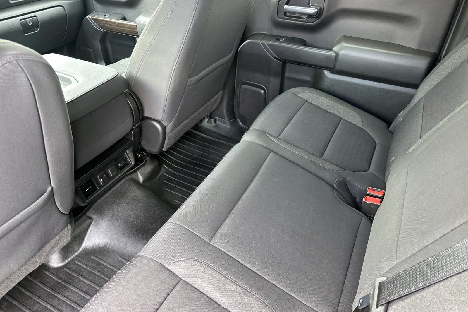 Thumbnail: 2022 Chevrolet Silverado 1500 - 4