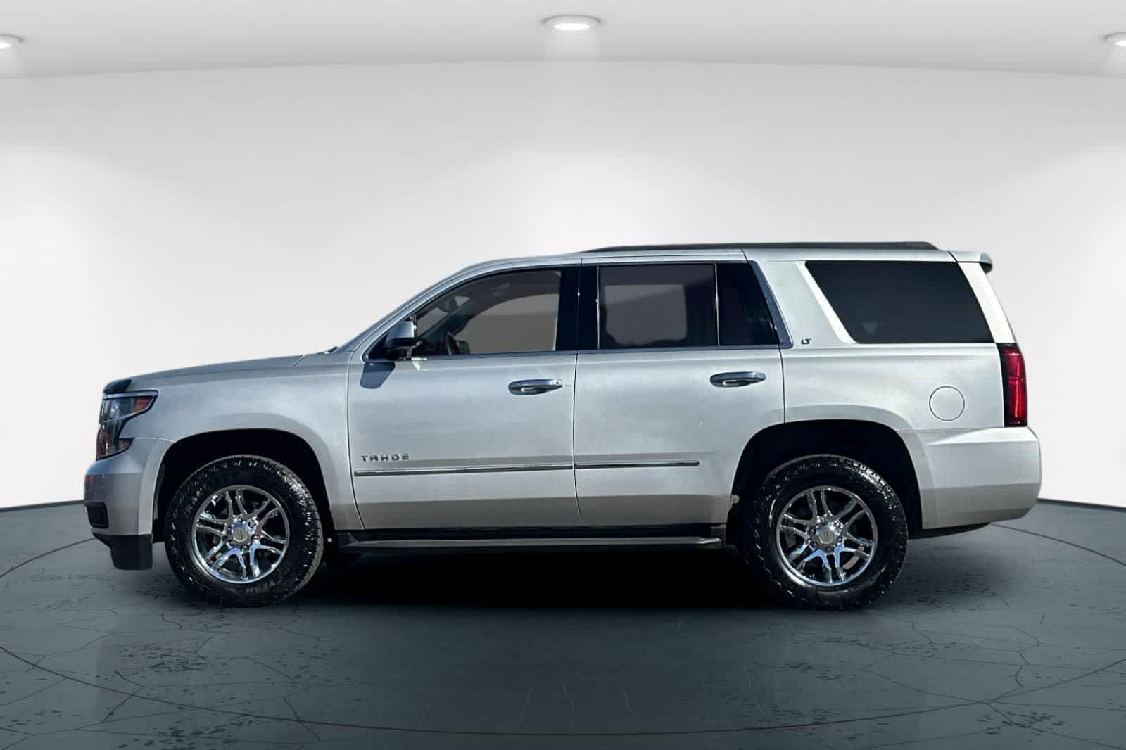 Thumbnail: 2020 Chevrolet Tahoe - 9