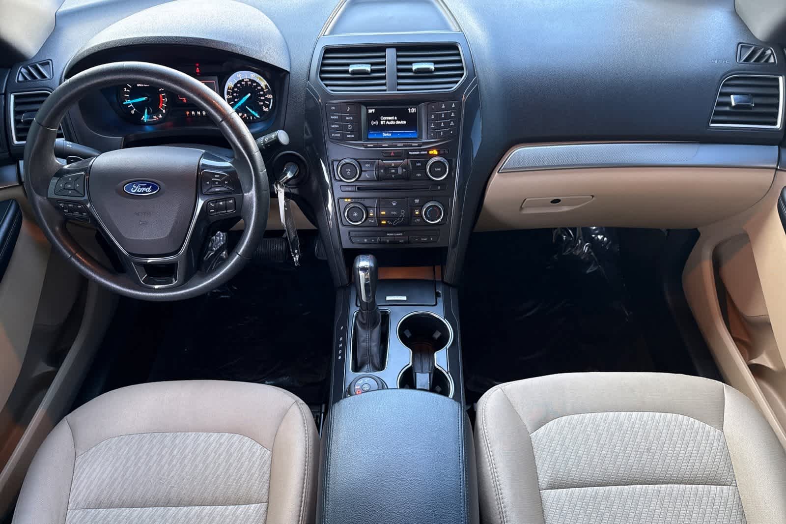 Thumbnail: 2017 Ford Explorer - 3