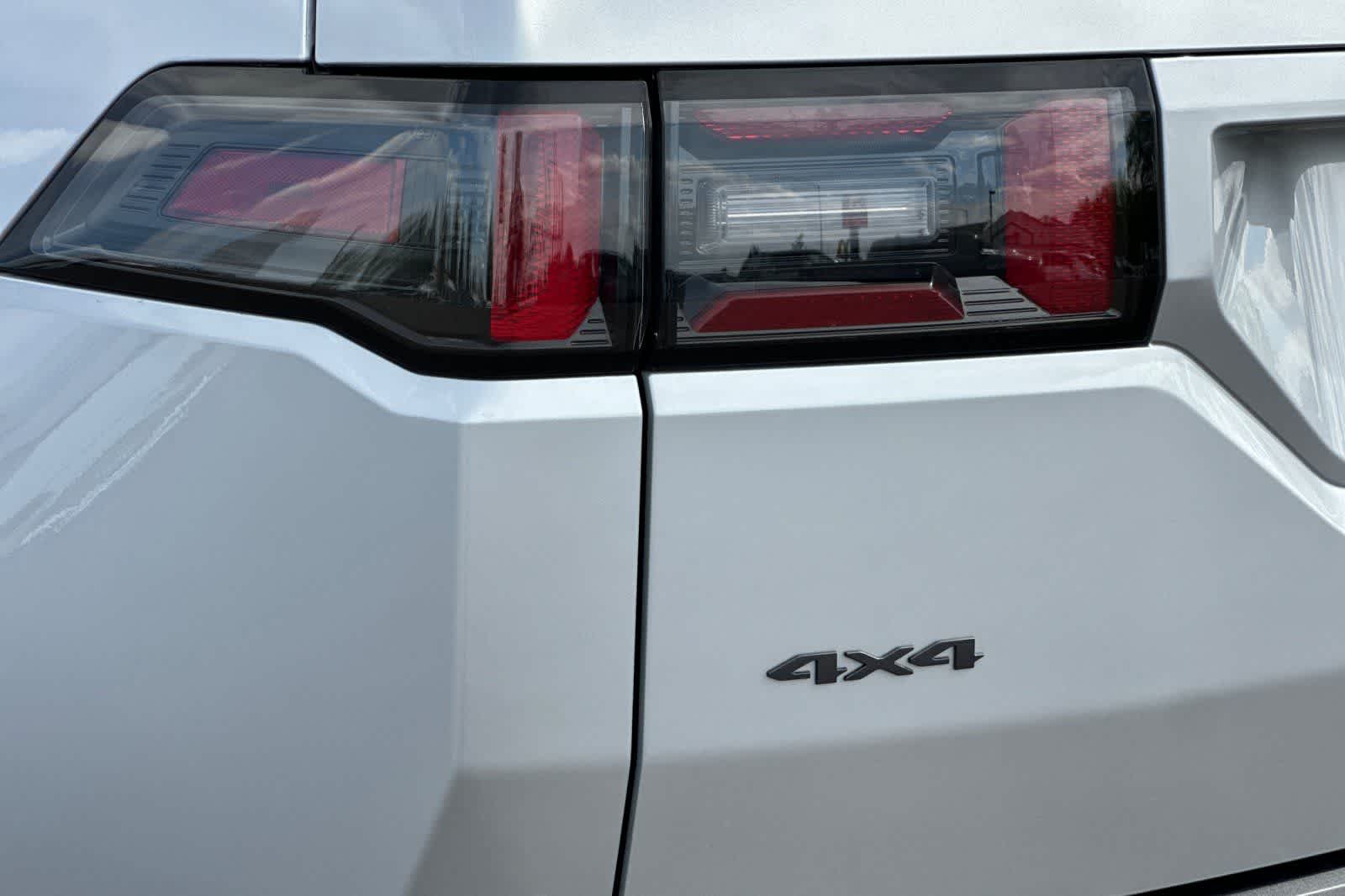 Thumbnail: 2026 Jeep Cherokee - 32