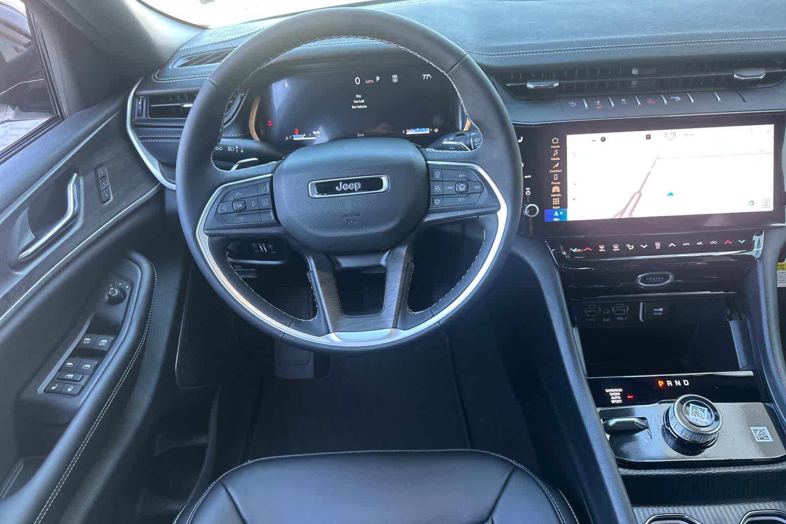 Thumbnail: 2026 Jeep Grand Cherokee - 14
