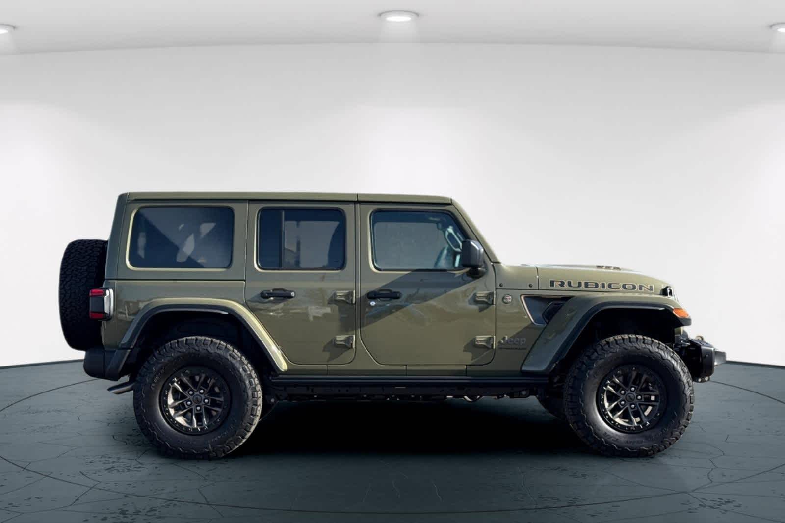 Thumbnail: 2025 Jeep Wrangler - 6