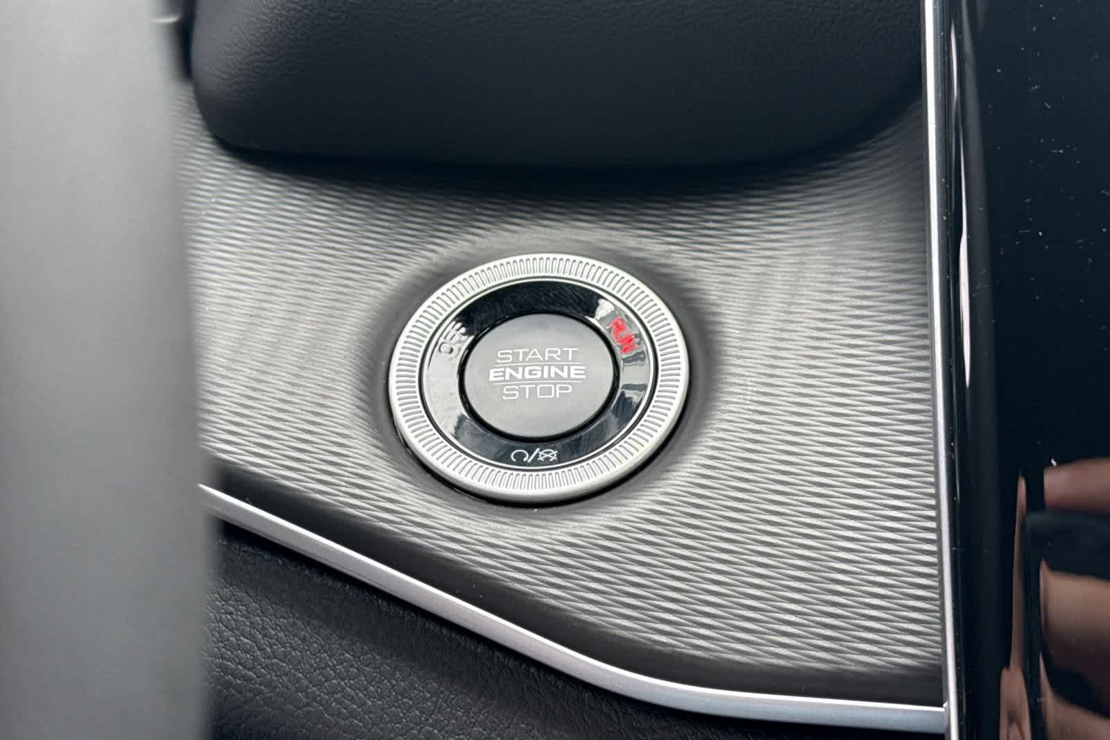 Thumbnail: 2025 Jeep Grand Cherokee - 25