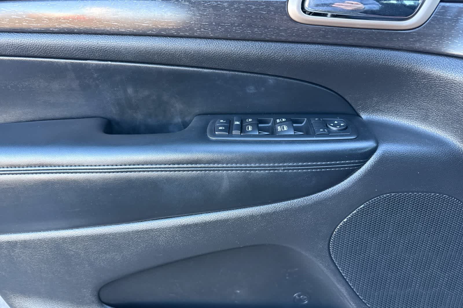 Thumbnail: 2017 Jeep Grand Cherokee - 12