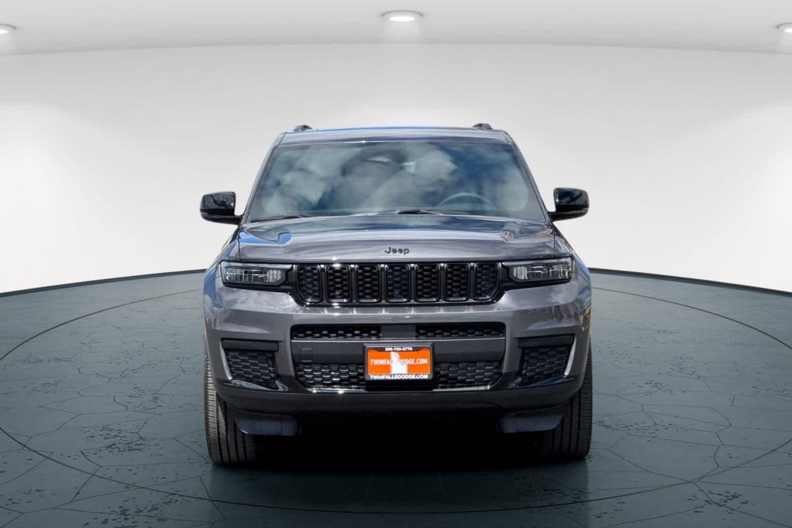 Thumbnail: 2025 Jeep Grand Cherokee - 10