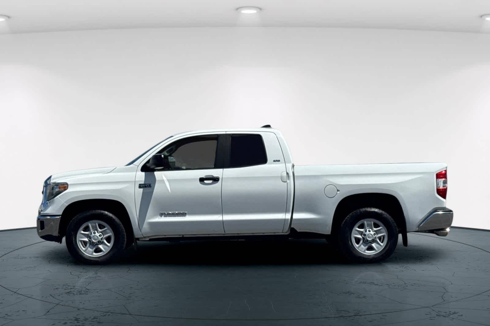 Thumbnail: 2020 Toyota Tundra - 9